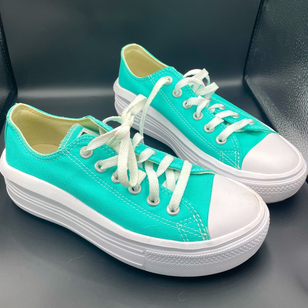 Converse “Chuck Taylor”  All-Star Move Platform sneaker. Aqua color